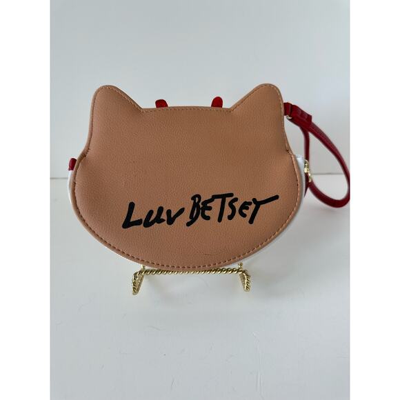 Betsey Johnson Reindeer Holiday Wristlet - Picture 3 of 7